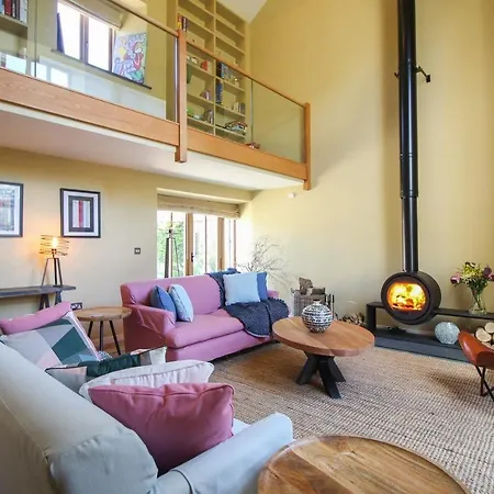 Holiday home Pennare Barton Large Barn *