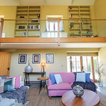 Holiday home Pennare Barton Large Barn