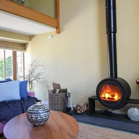 Pennare Barton Large Barn Holiday home *