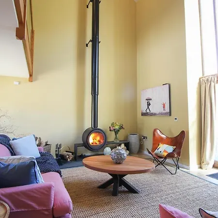 Pennare Barton Large Barn Holiday home *