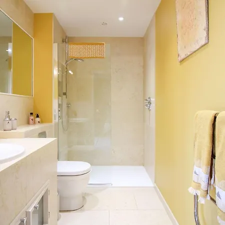 Pennare Barton Large Barn Holiday home *